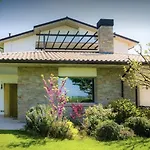 Beauty House - Jacuzzi - Giardino Privato Bed & Breakfast Cesena