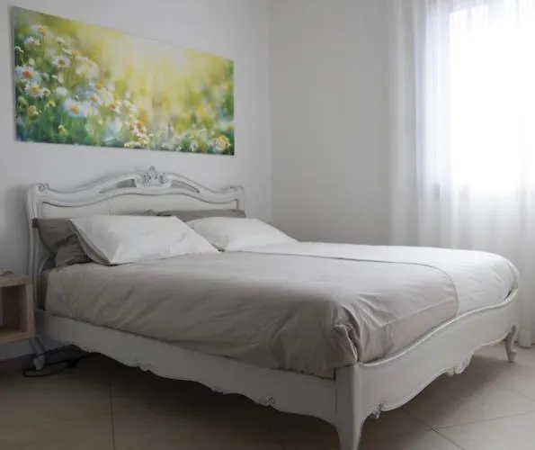 فندق مبيت وإفطار Beauty House - Jacuzzi - Giardino Privato