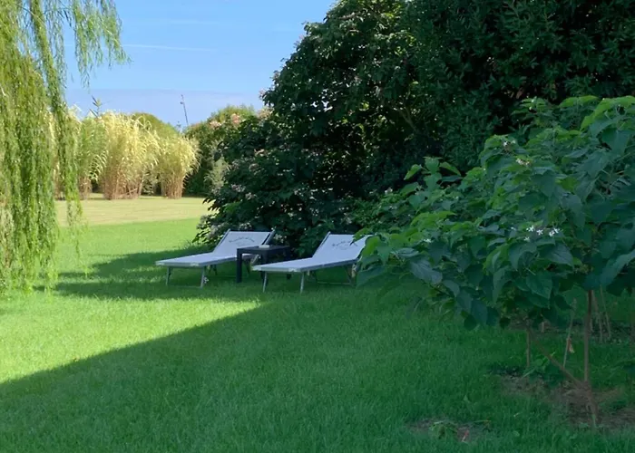 Beauty House - Jacuzzi - Giardino Privato 3*