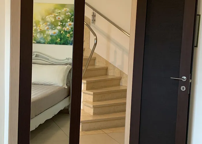 Beauty House - Jacuzzi - Giardino Privato تشيزينا